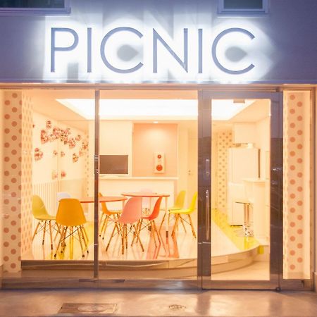 Picnic Hostel Ōsaka Extérieur photo