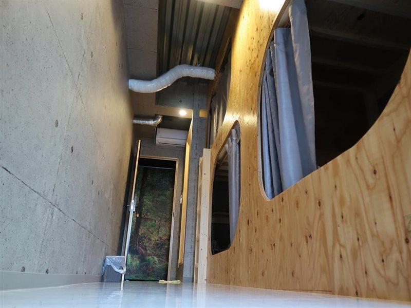 Picnic Hostel Ōsaka Extérieur photo