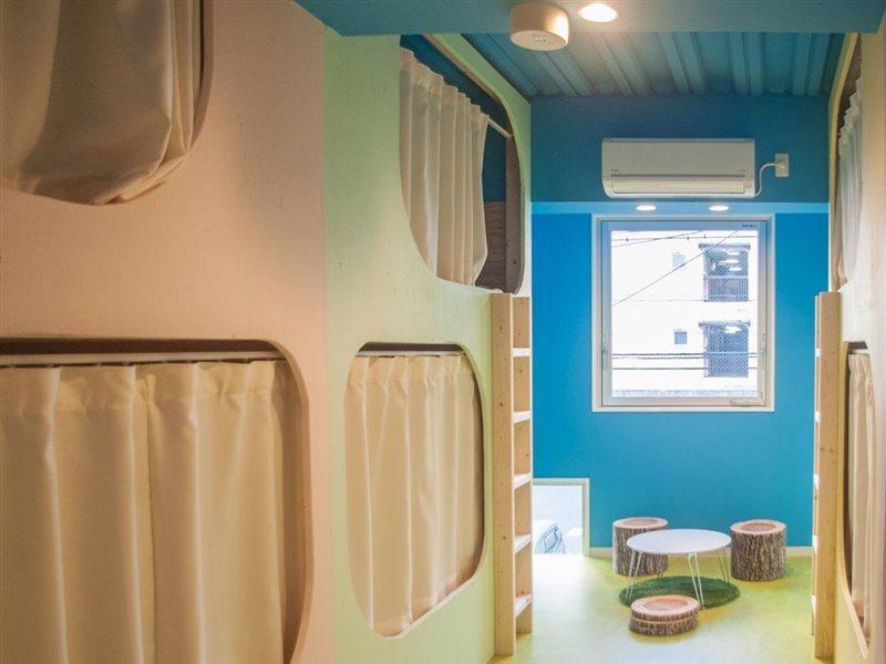 Picnic Hostel Ōsaka Extérieur photo