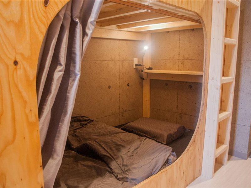 Picnic Hostel Ōsaka Extérieur photo