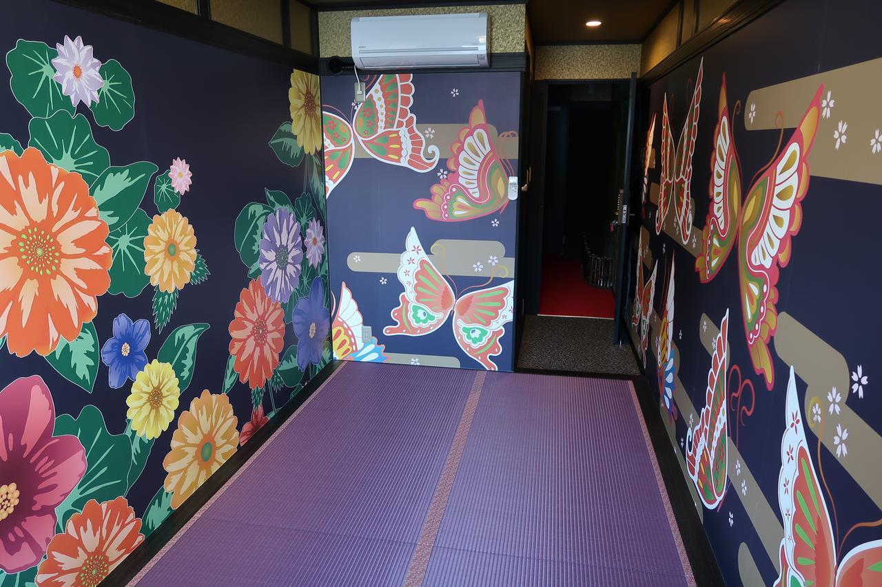 Picnic Hostel Ōsaka Extérieur photo