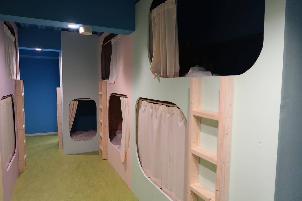 Picnic Hostel Ōsaka Extérieur photo